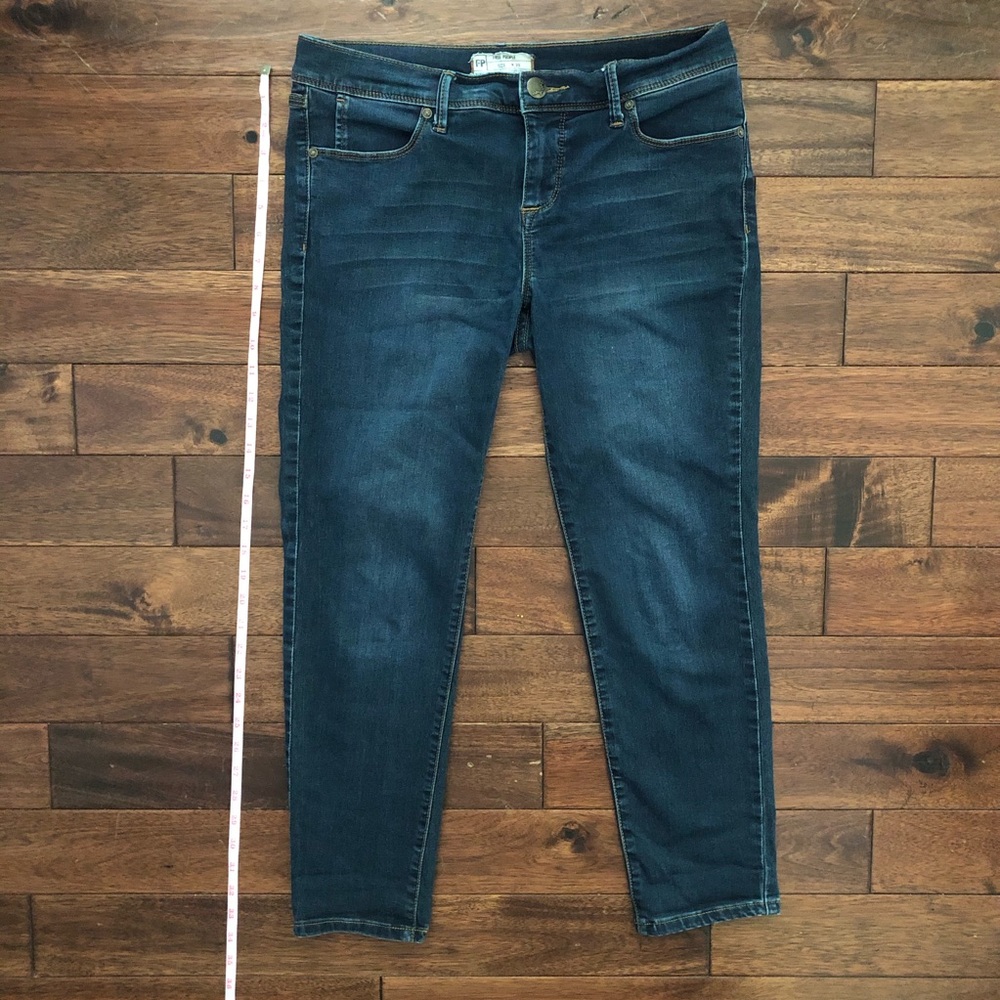 Free People cropped jeans size 29